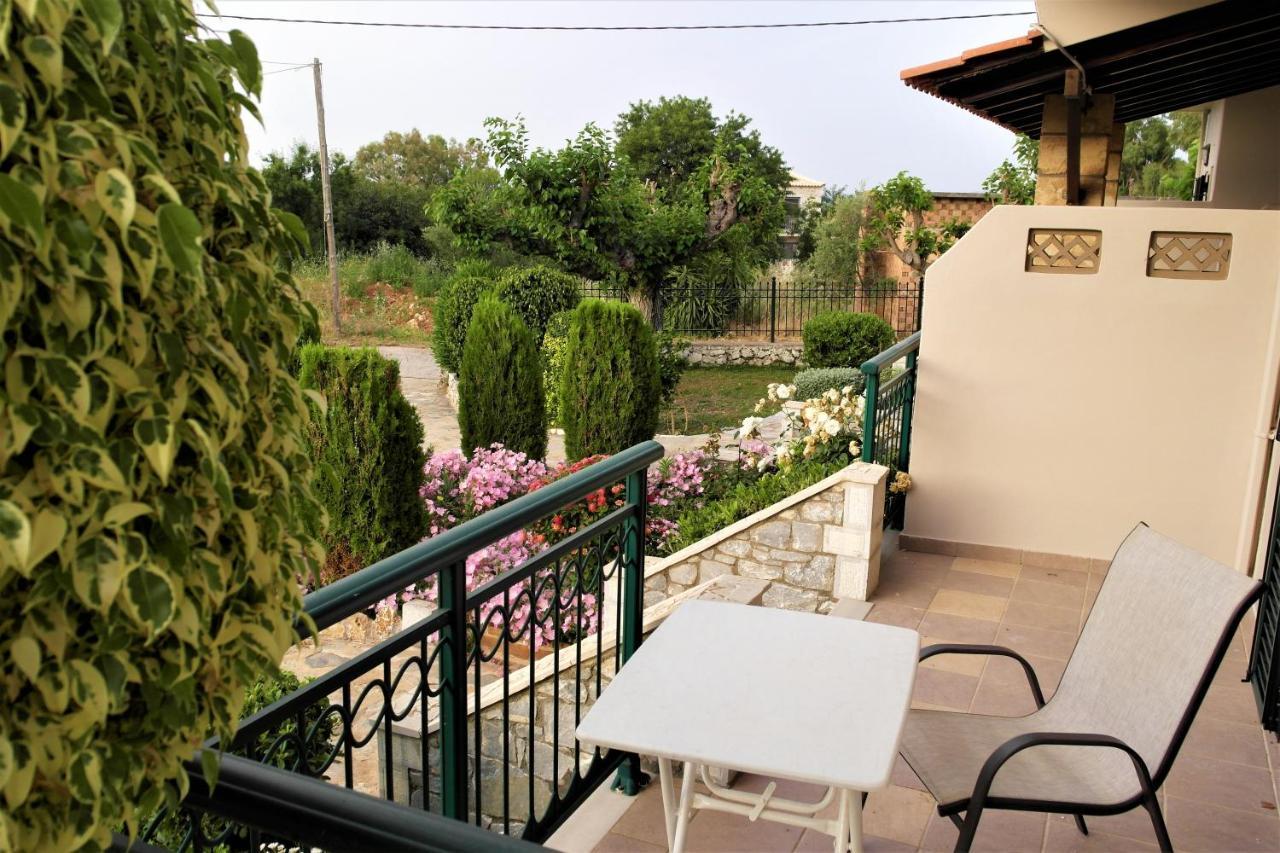 Voulas Apartments Stoúpa Buitenkant foto