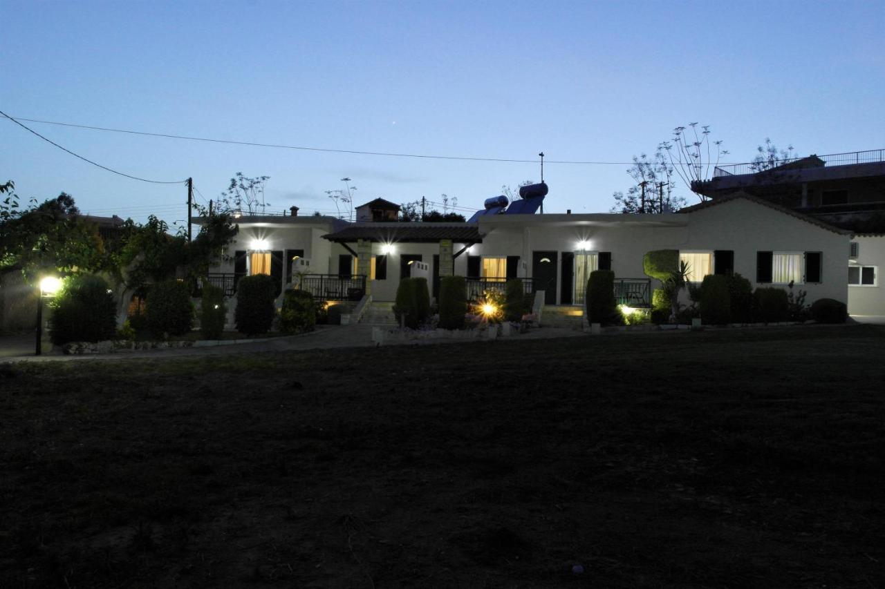 Voulas Apartments Stoúpa Buitenkant foto