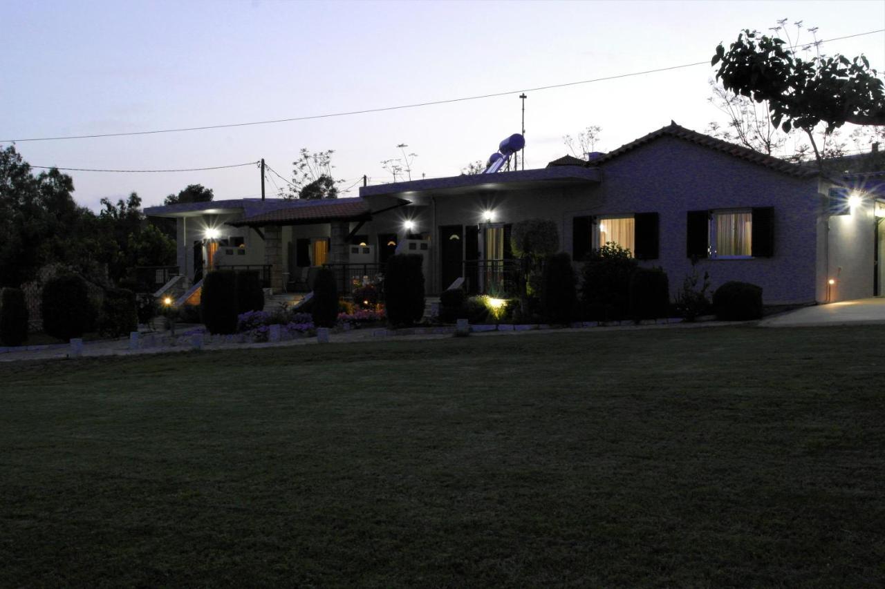 Voulas Apartments Stoúpa Buitenkant foto